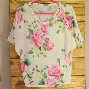 Floral doleman tee